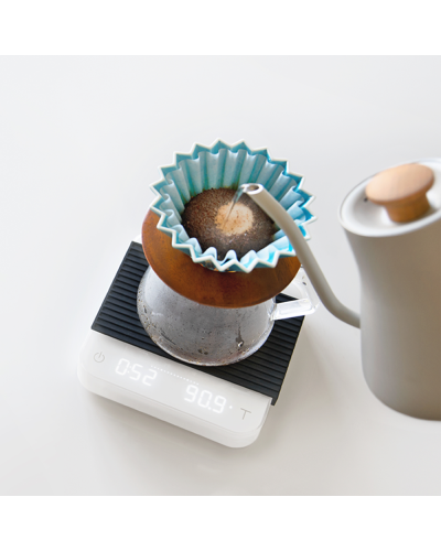 Acaia Pearl Coffee scale with origami dripper