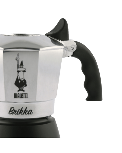 Bialetti Brikka 2020 4 Cups with espresso cup