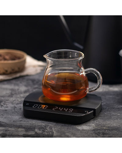 Felicita Arc Espresso Scale with coffee server