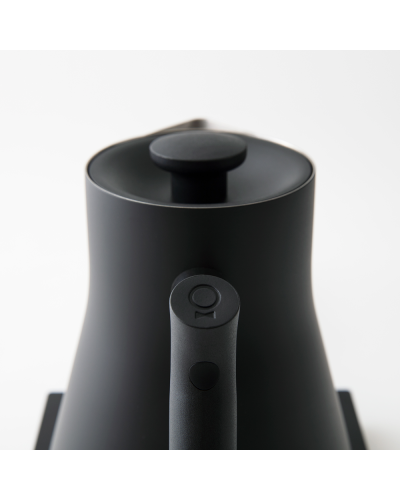 Fellow Corvo Ekg 0.9L Matte Black close up handle view