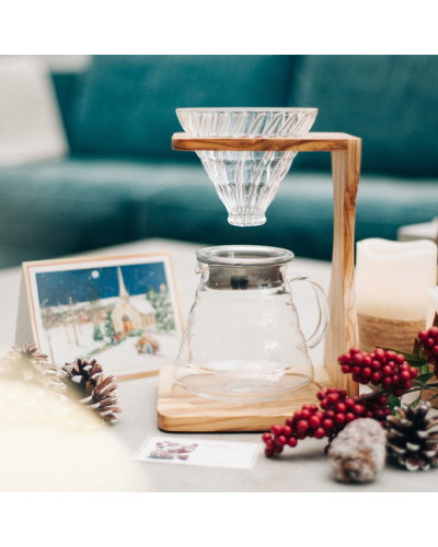 Hario Set V60 con Soporte de Madera Lifestyle