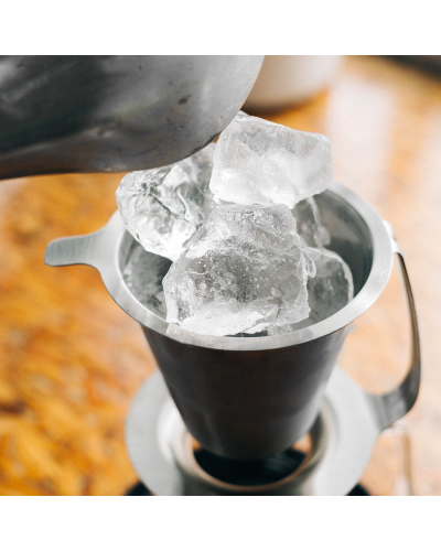 Hario Dripper Doble de Acero Inoxidable - Modelo Kasuya con hielo