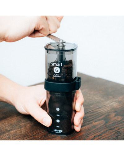 Hario Coffee Mill Smart G-Transparent Black using it
