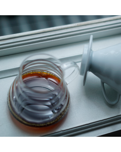 Hario V60 Glass Range Server 600ml open