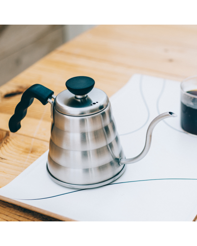 Hario V60 Drip Kettle Buono 700ml lifestyle