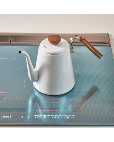 Hario Bona Coffee Drip Kettle using it