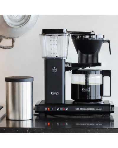 Moccamaster Select Matte Black on table