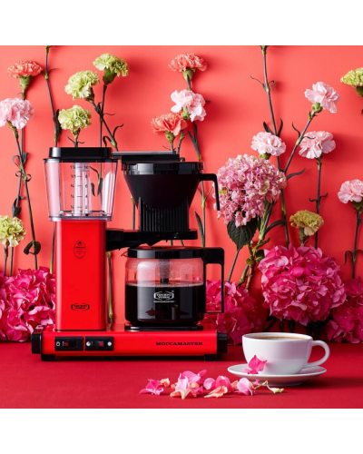 Moccamaster KBG Select Rojo con fondon rojo