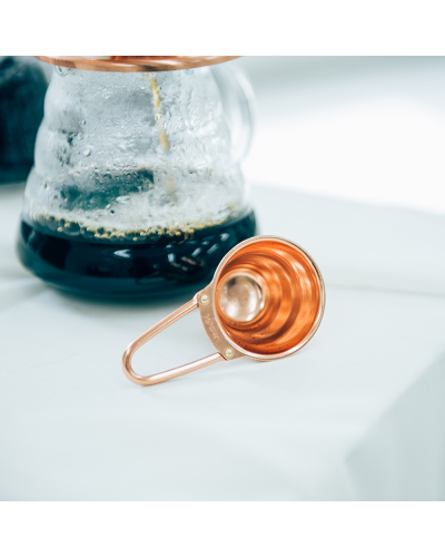 Hario V60 Measuring Spoon Bronze lifestyle
