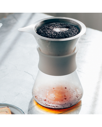 Hario Simply Decantador Cristal 400ml lifestyle