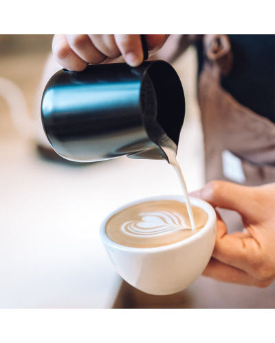 Rhinowares Stealth Jarra de Leche 600ml Negro lifestyle