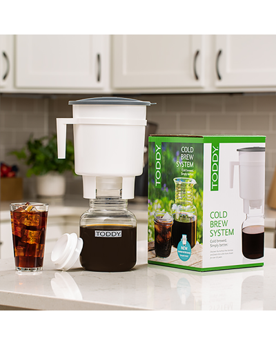 Toddy Sistema de Cold Brew Doméstico lifestyle con caja