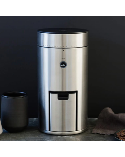 Wilfa Uniform Automatic Coffee Grinder Silver with cup