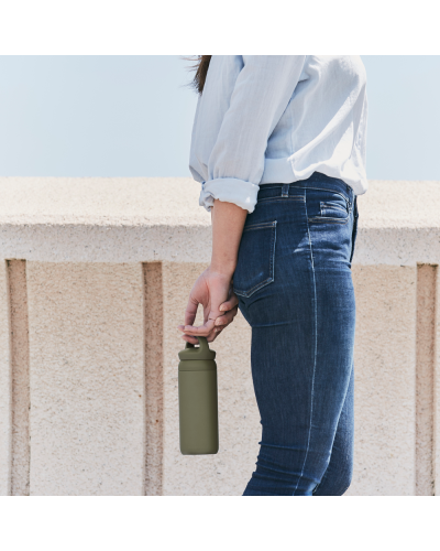 Kinto Day Off Tumbler 500ml Khaki lifestyle