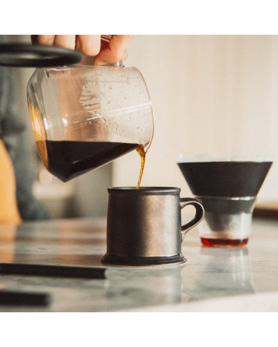 Kinto SCS Coffee Server 300ml lifestyle