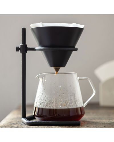 Kinto SCS Brewer Stand Set 4 Cups mesa