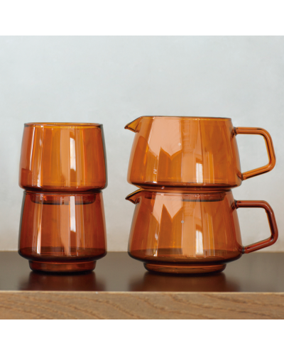 Kinto Sepia Jug 300ml Amber lifestyle grupo