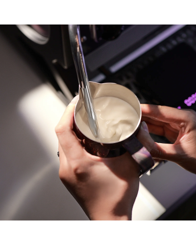 MHW3Bomber Milk Pitcher 3.0 Round Spout 600ml Purple Steaming milk