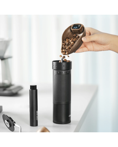 Pouring coffee beans in MHW3Bomber Ovo Coffee Scale