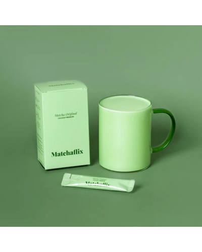 Matchaflix Té Matcha Premium- Sticks Travel con matcha latte.