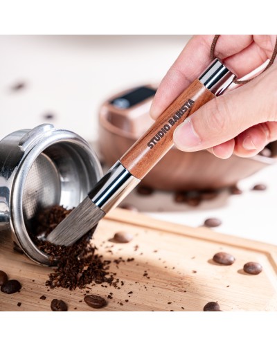 Studio Barista Cleaning Brush Rosewood cleaning portafilter