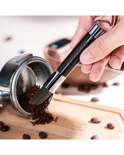 Studio Barista Cleaning Brush Sandalwood con portafiltro