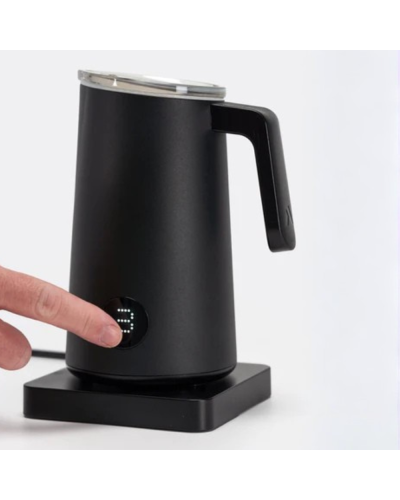 Subminimal NanoFoamer PRO display in use.