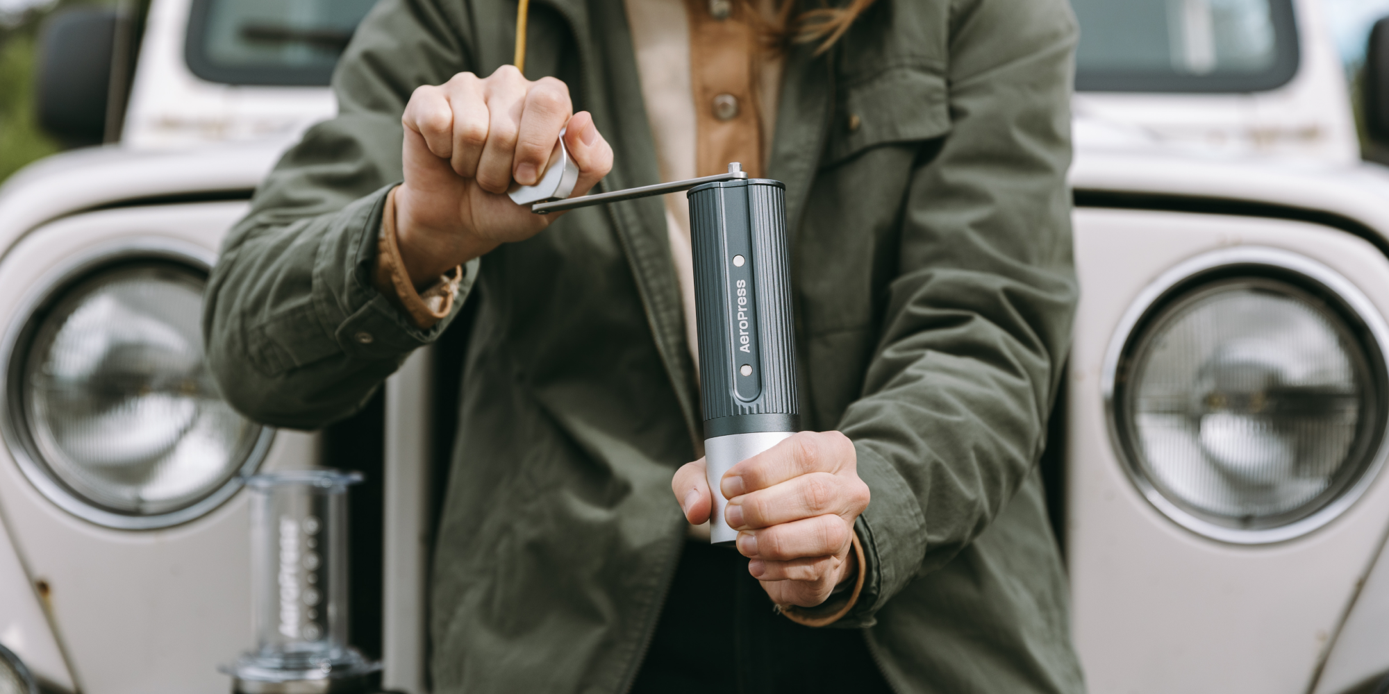 Molinillo AeroPress Slide background